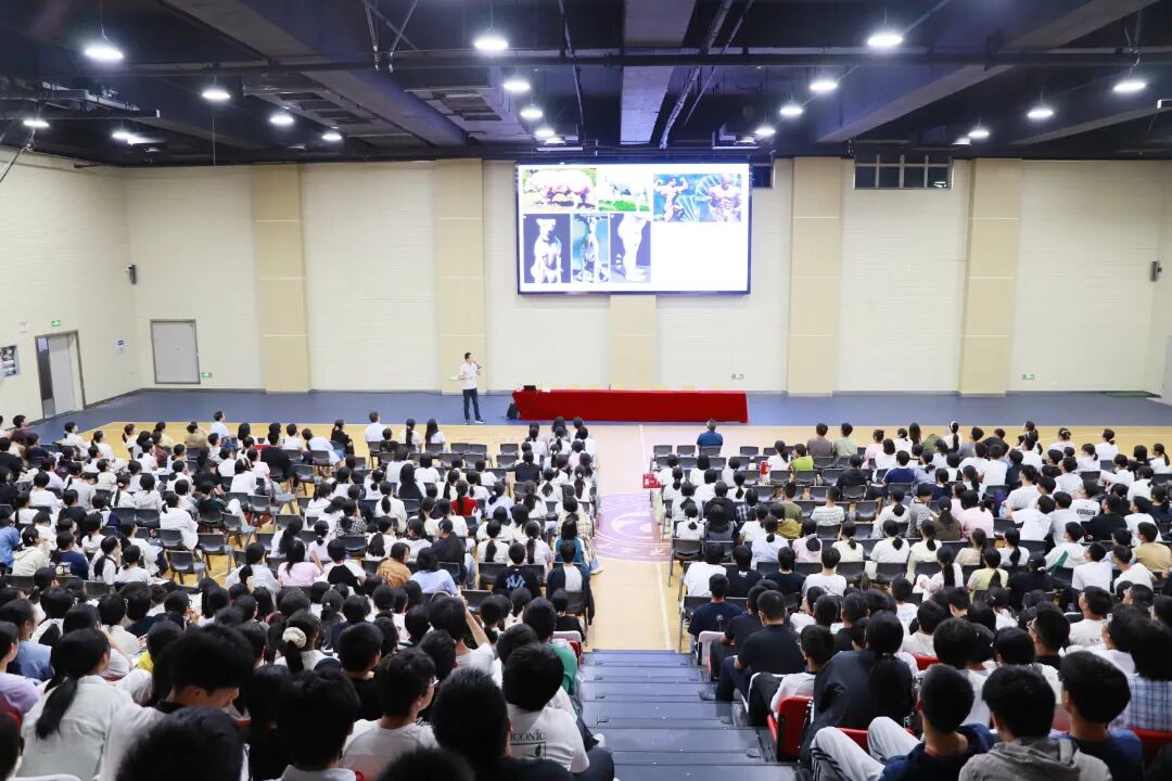 学院赴合肥二中开展招生宣传活动